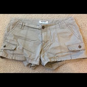 Women’s Old Navy Khaki Shorts Size 8